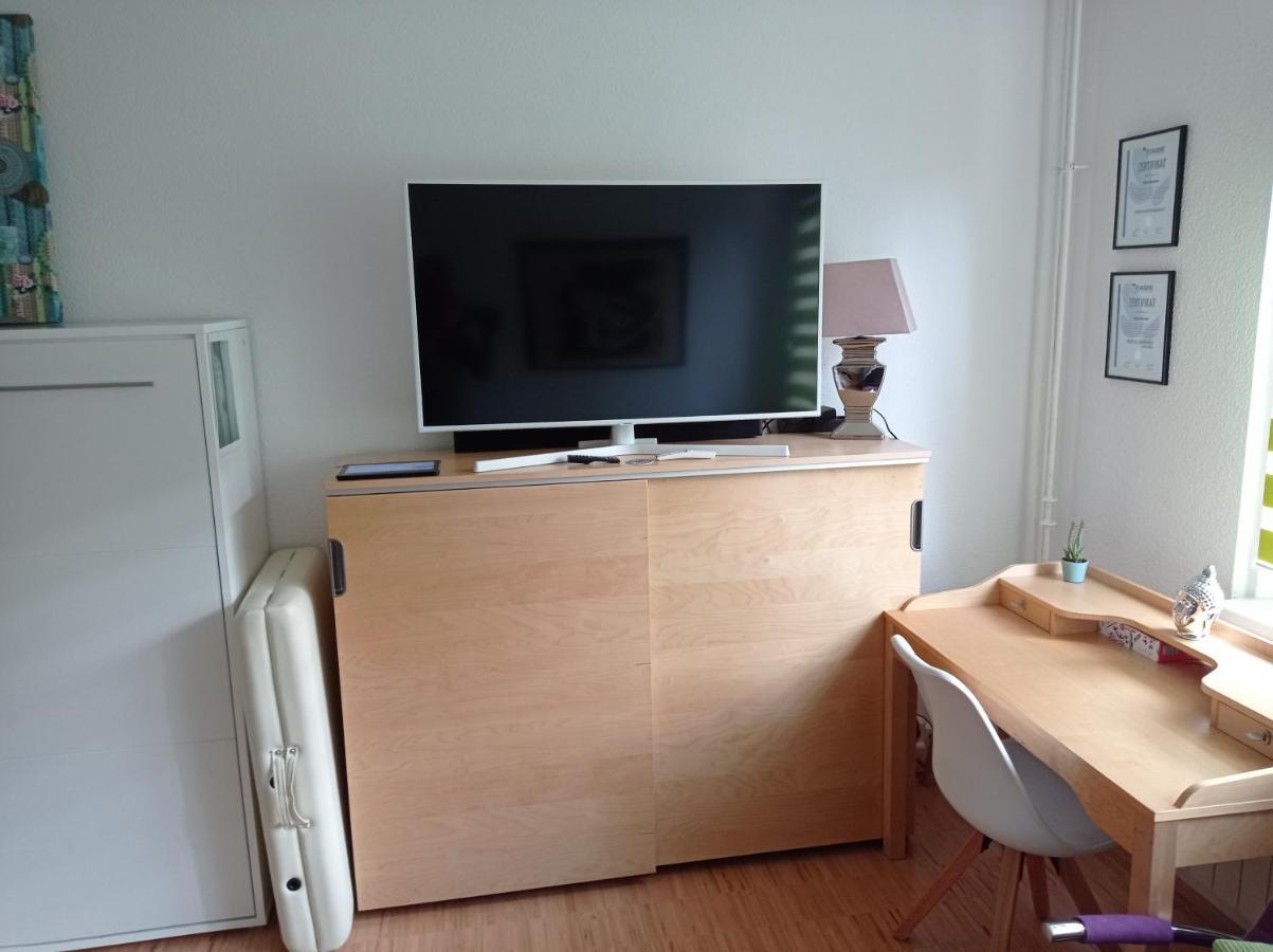 Ferienwohnung Für 1-2 Personen In Berlin, Nähe U Friedrichsfelde *