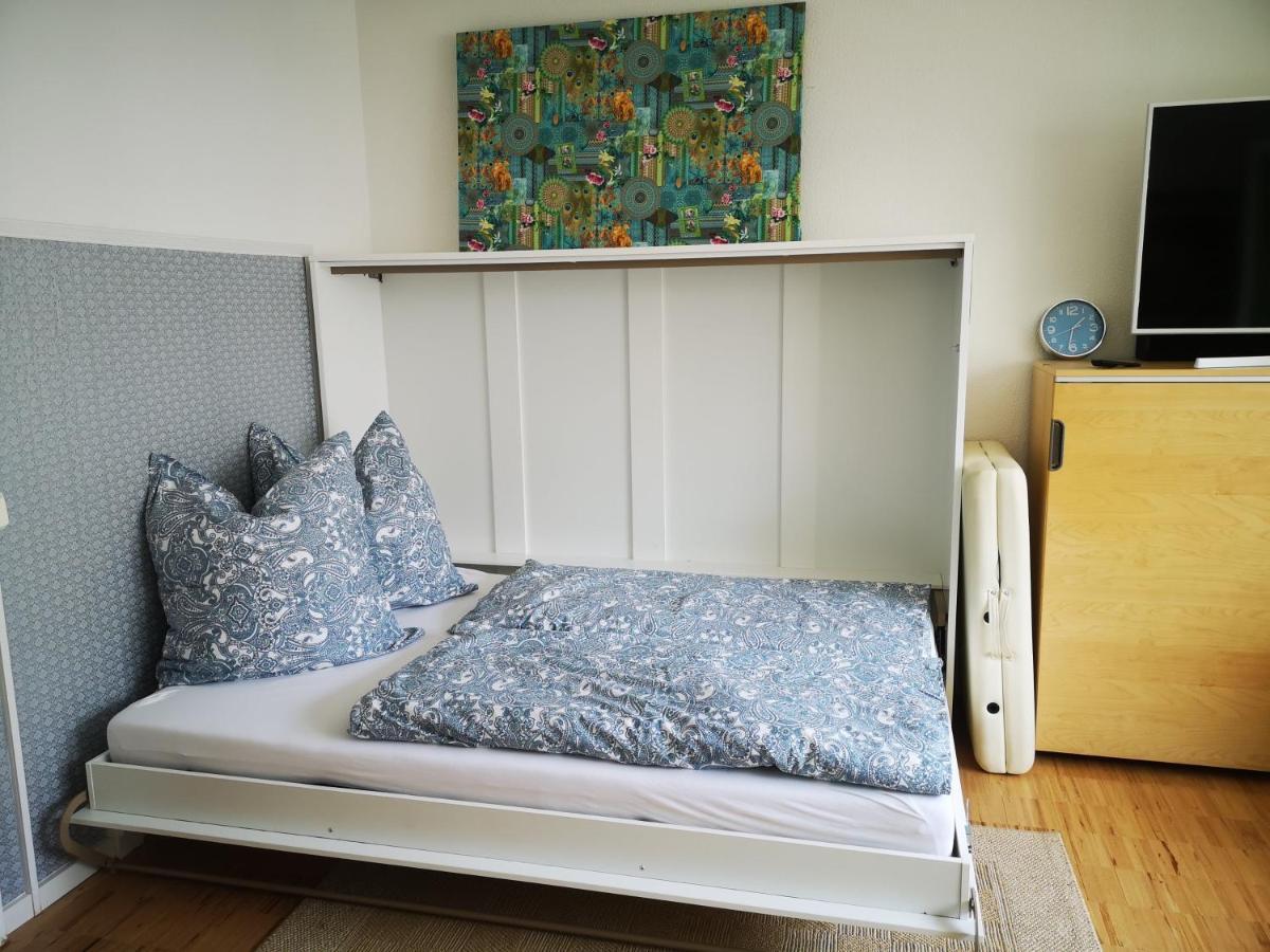 Ferienwohnung Fuer 1-3 Personen In Berlin, Naehe U Friedrichsfelde Appartement *
