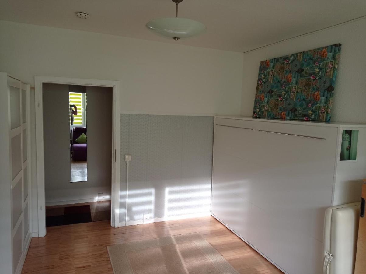 Appartement Ferienwohnung Fuer 1-3 Personen In Berlin, Naehe U Friedrichsfelde Berlijn